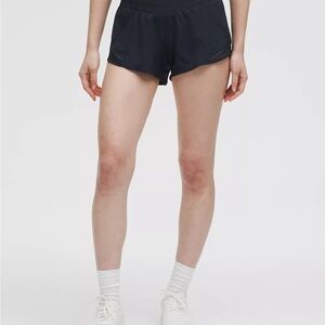 Lululemon Hotty Hot Low-Rise Lined Short 2.5 Navy